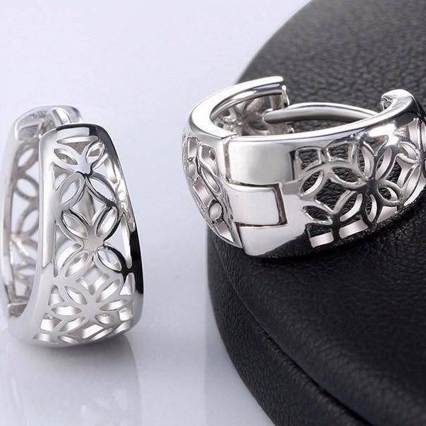Silver Filigree Flower Huggie Earrings