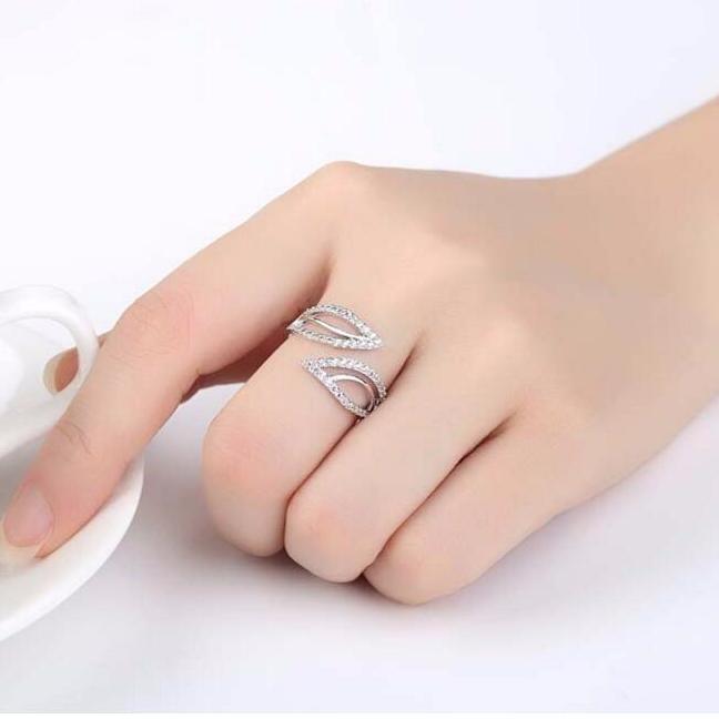 Ivy Leaves CZ Adjustable Ring