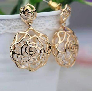 Floating Diamonds Roselet Earrings